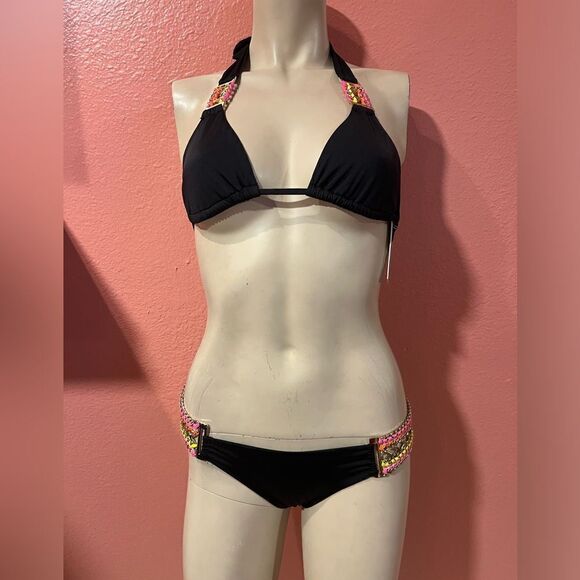 BEACH BUNNY BELIZE BEAUTY SWIMWEAR SET.. - Picture 1 of 12